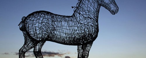 Wire Sculptures 13 500x198 - Outstanding Wire Sculptures - A Wiry Collection!!