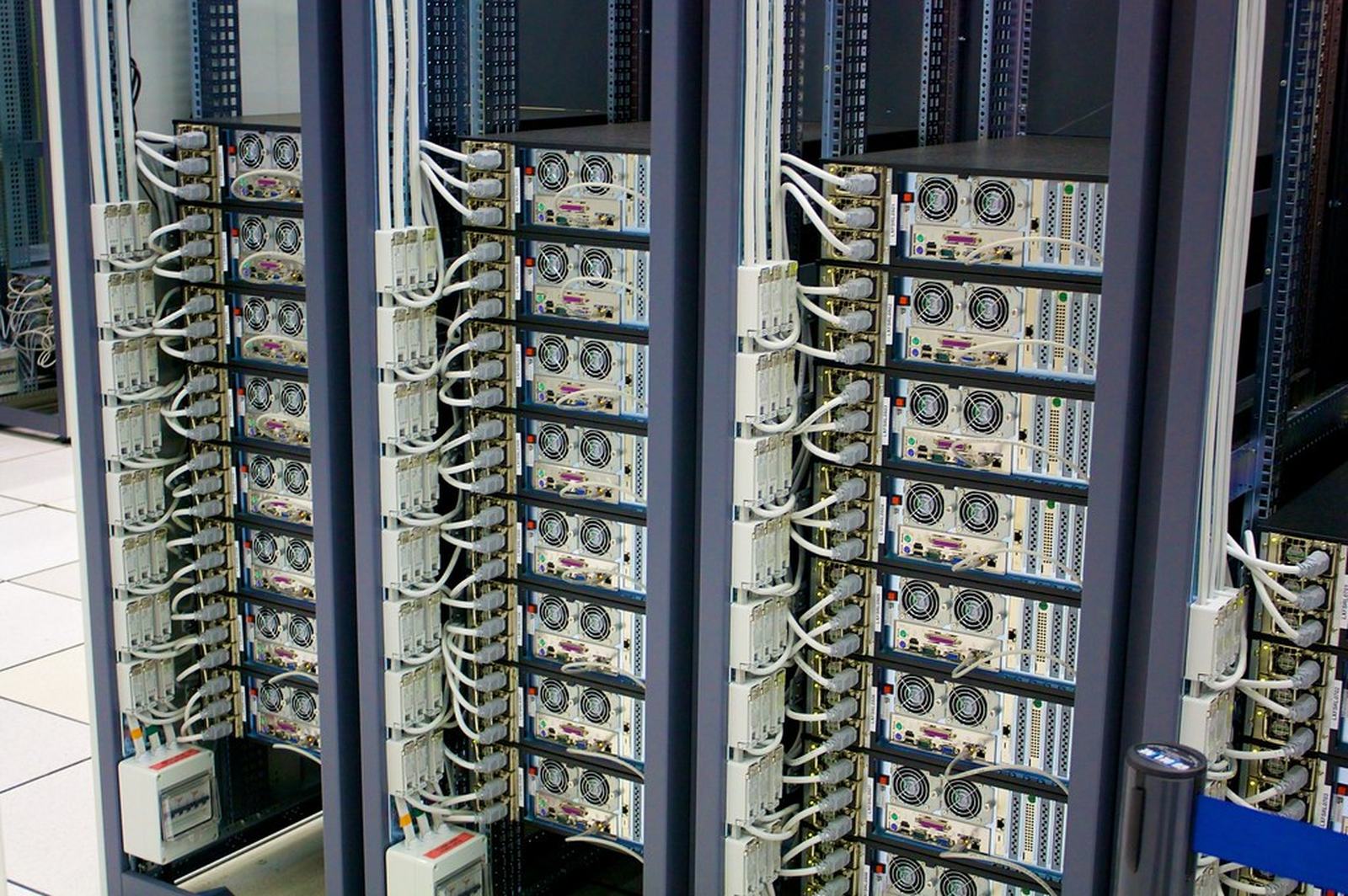 Next.js 16 in 2026: Cache Components, proxy.ts, and What I'd Actually Ship nextjs server racks - Next.js 16 in 2026: Cache Components, proxy.ts, and What I'd Actually Ship